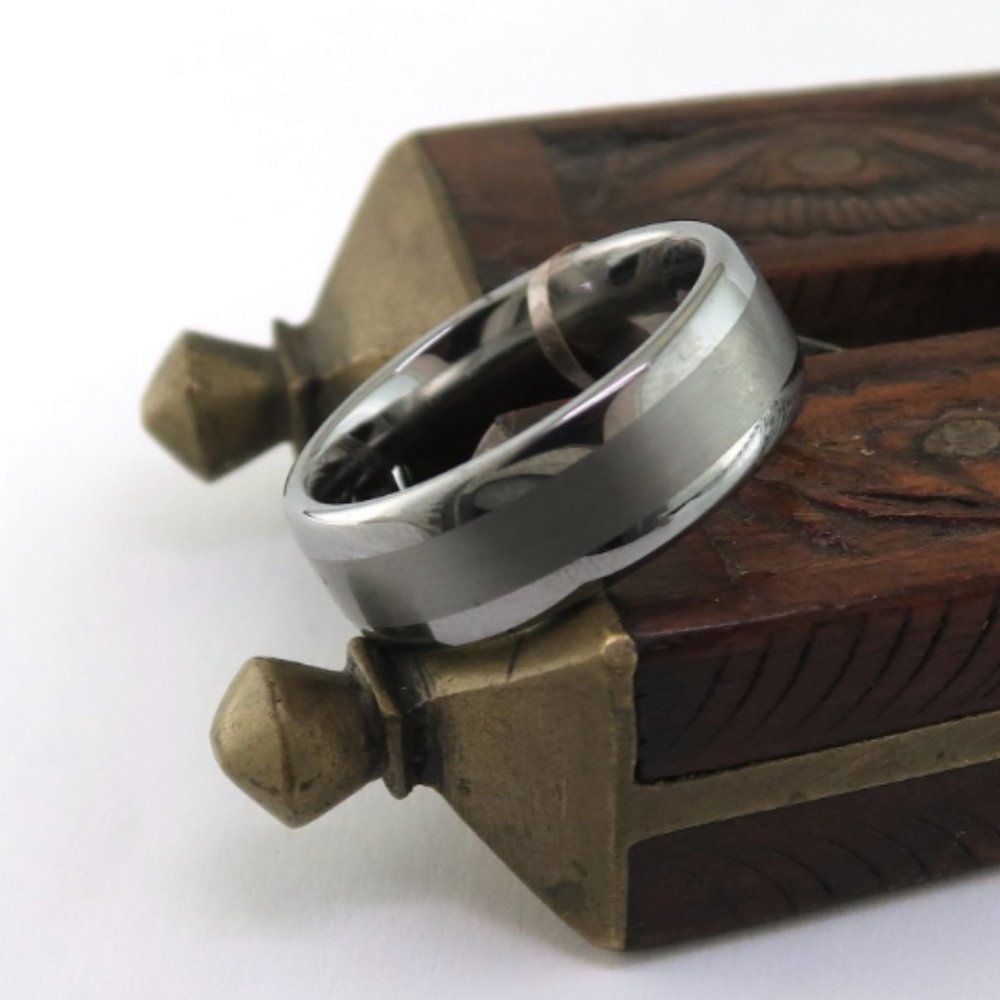Tungsten Comfort Fit Men's  Band